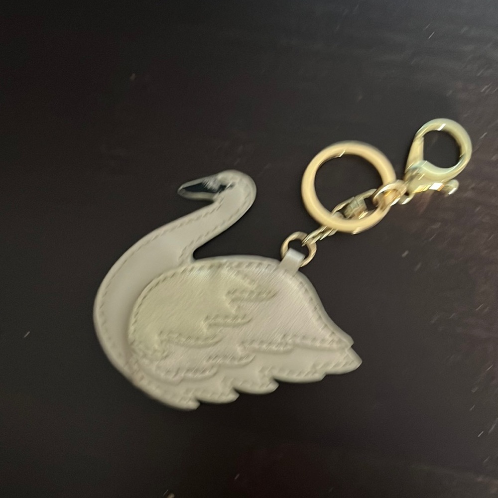 Brand new swan keychain
